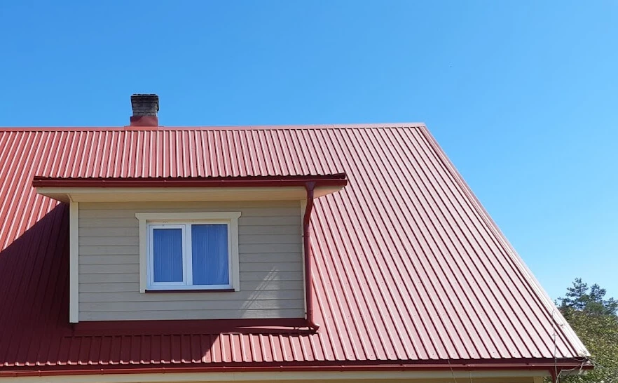 Trapetsprofiil plekk-katus ehitus, paigaldus ja remont